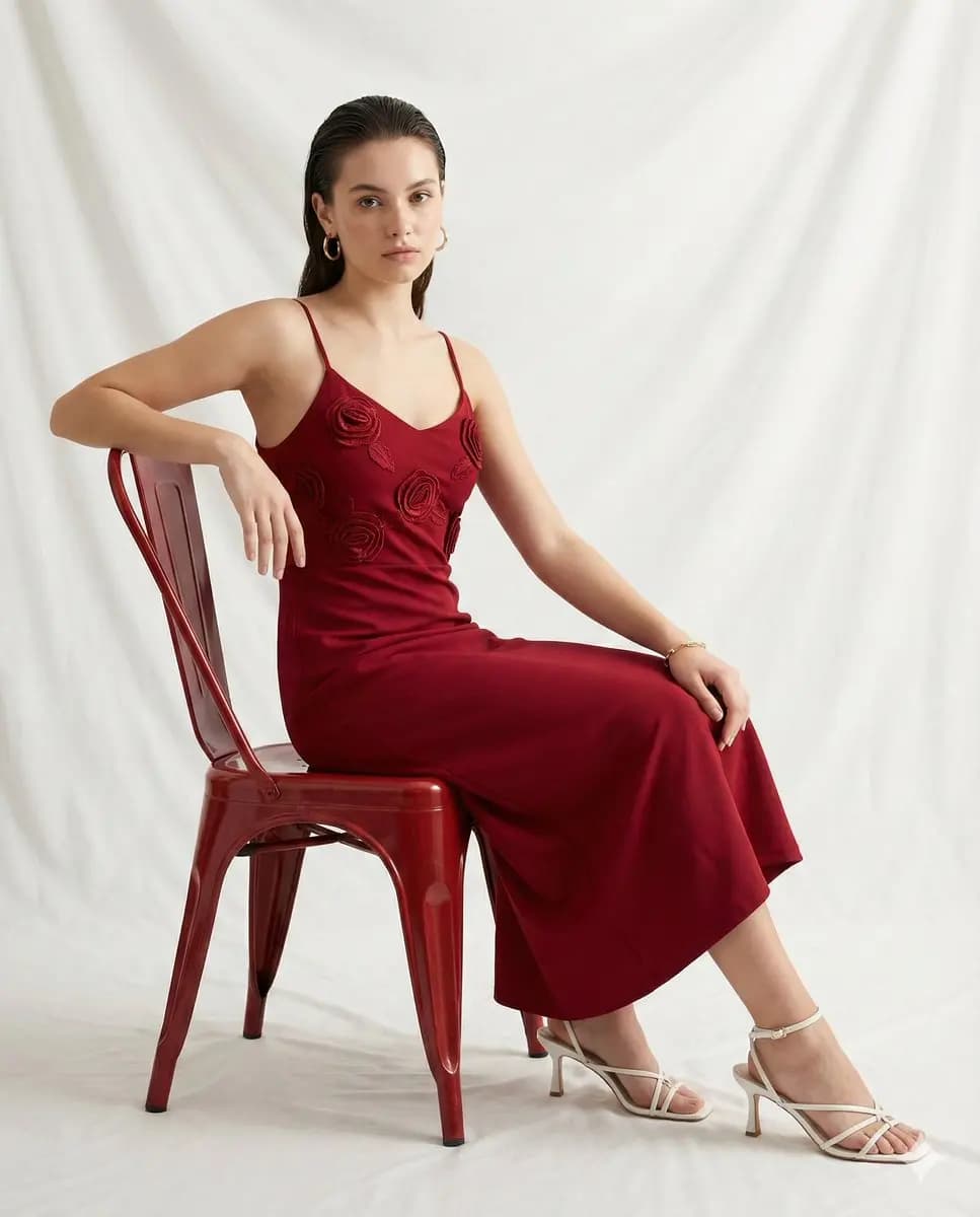 Elegance in Red: A Modern Fashion Statement